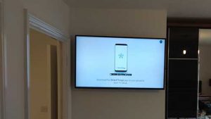 Samsung tv wall mounted in Reading